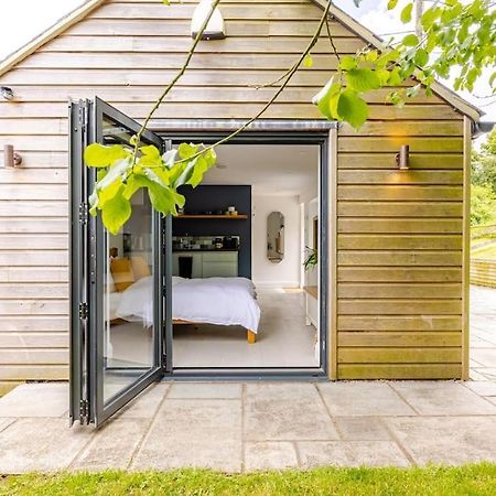 チッペナムCosy Cotswolds Retreat Near Bath & Castle Combeアパートメント エクステリア 写真