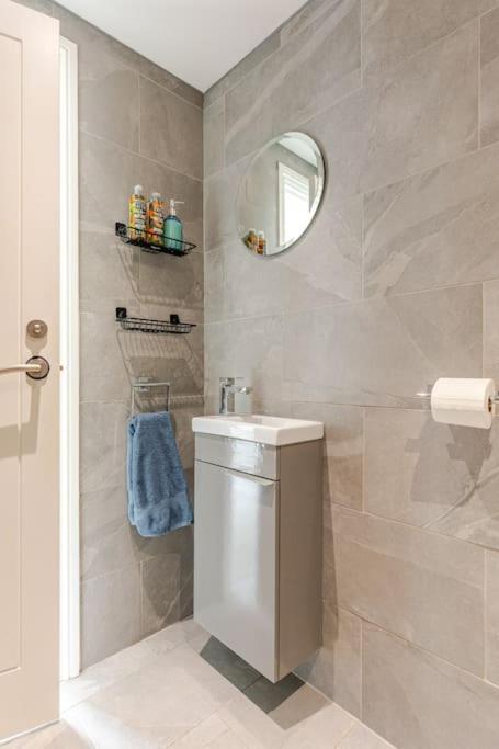 チッペナムCosy Cotswolds Retreat Near Bath & Castle Combeアパートメント エクステリア 写真