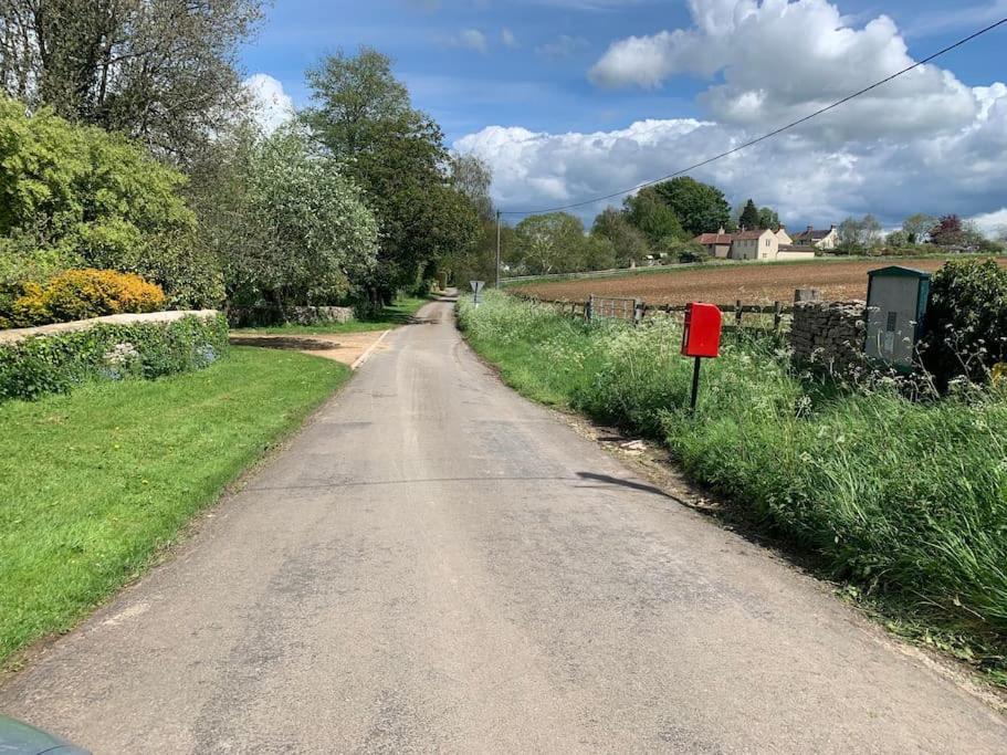 チッペナムCosy Cotswolds Retreat Near Bath & Castle Combeアパートメント エクステリア 写真