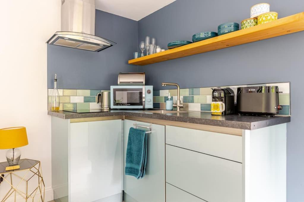 チッペナムCosy Cotswolds Retreat Near Bath & Castle Combeアパートメント エクステリア 写真