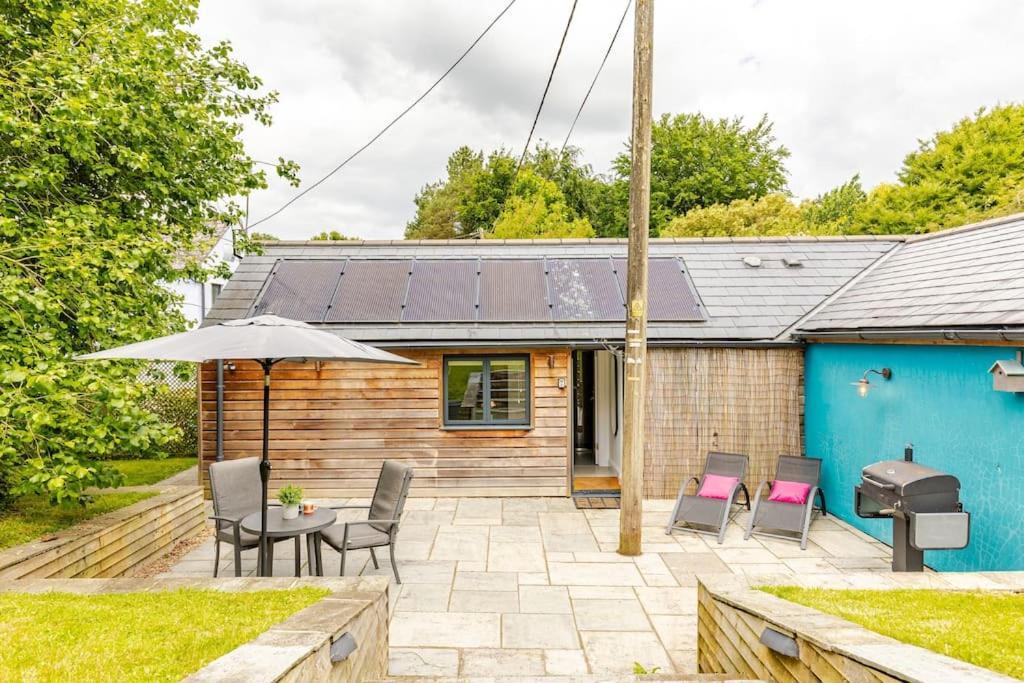 チッペナムCosy Cotswolds Retreat Near Bath & Castle Combeアパートメント エクステリア 写真